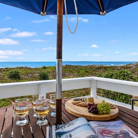 Oceanside Bach - Mount Maunganui Holiday Home Eksteriør billede