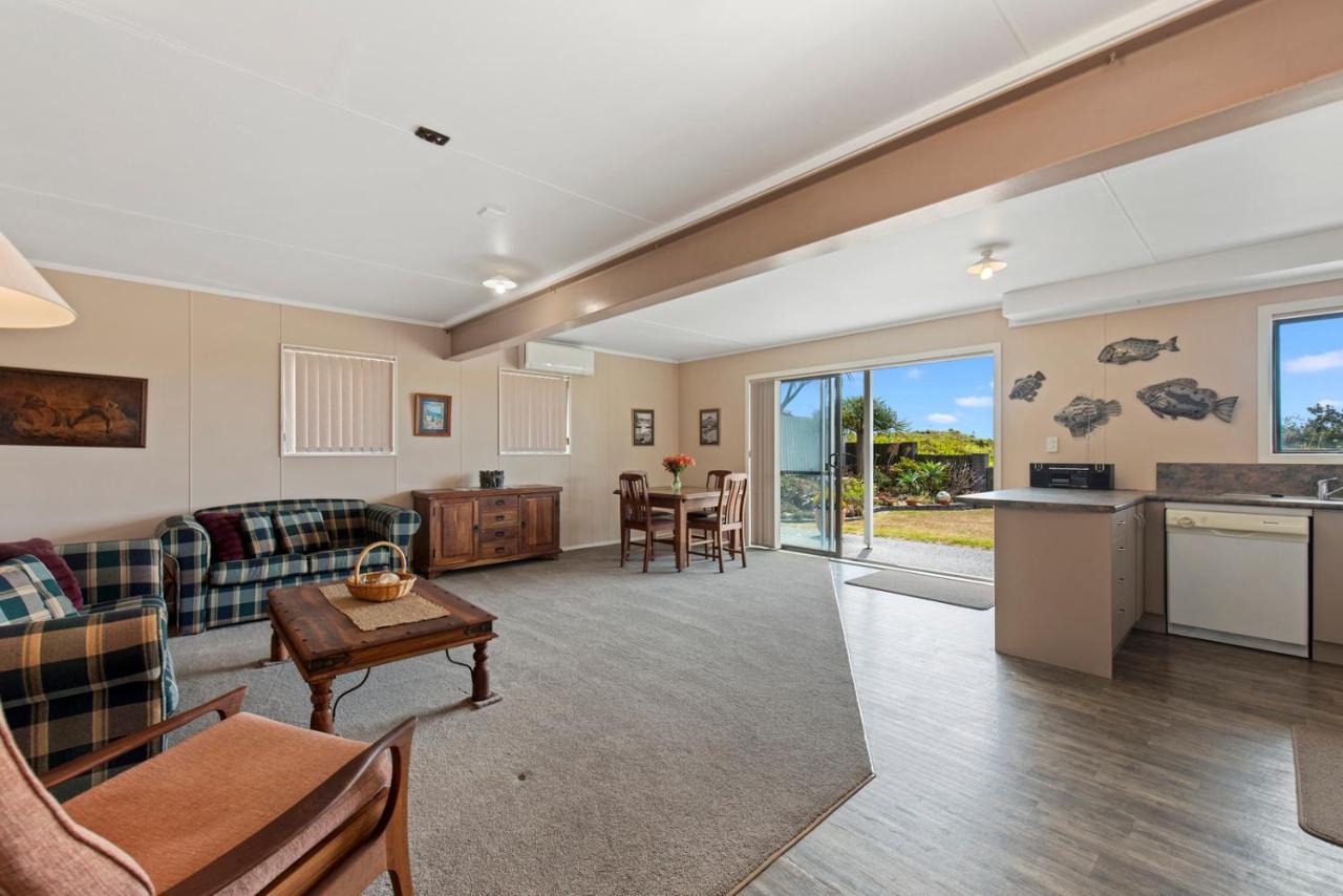 Oceanside Bach - Mount Maunganui Holiday Home Eksteriør billede